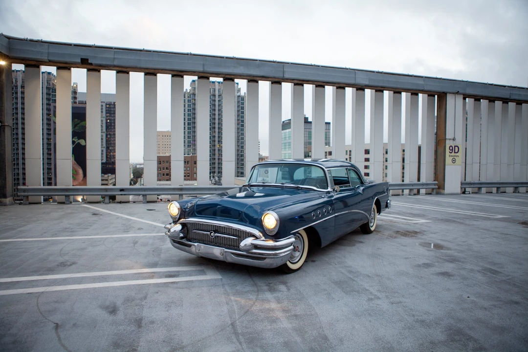 1955 Buick Super - Image 24 of 31