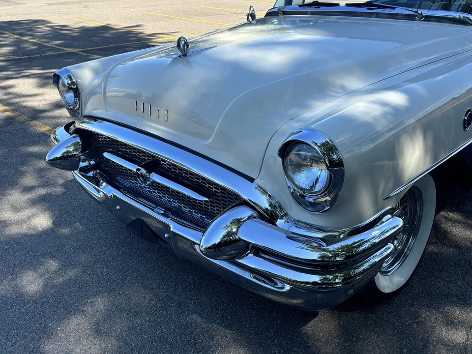 1955 Buick Super - Image 22 of 31