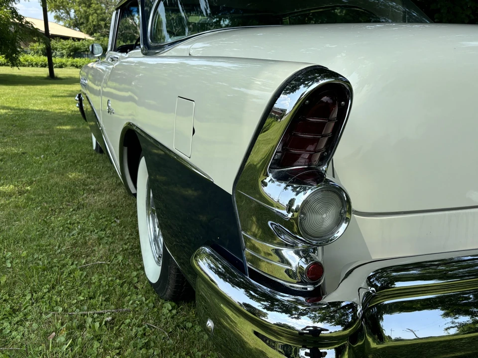 1955 Buick Super - Image 24 of 31