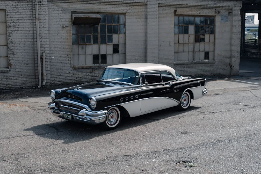 1955 Buick Super - Image 3 of 31