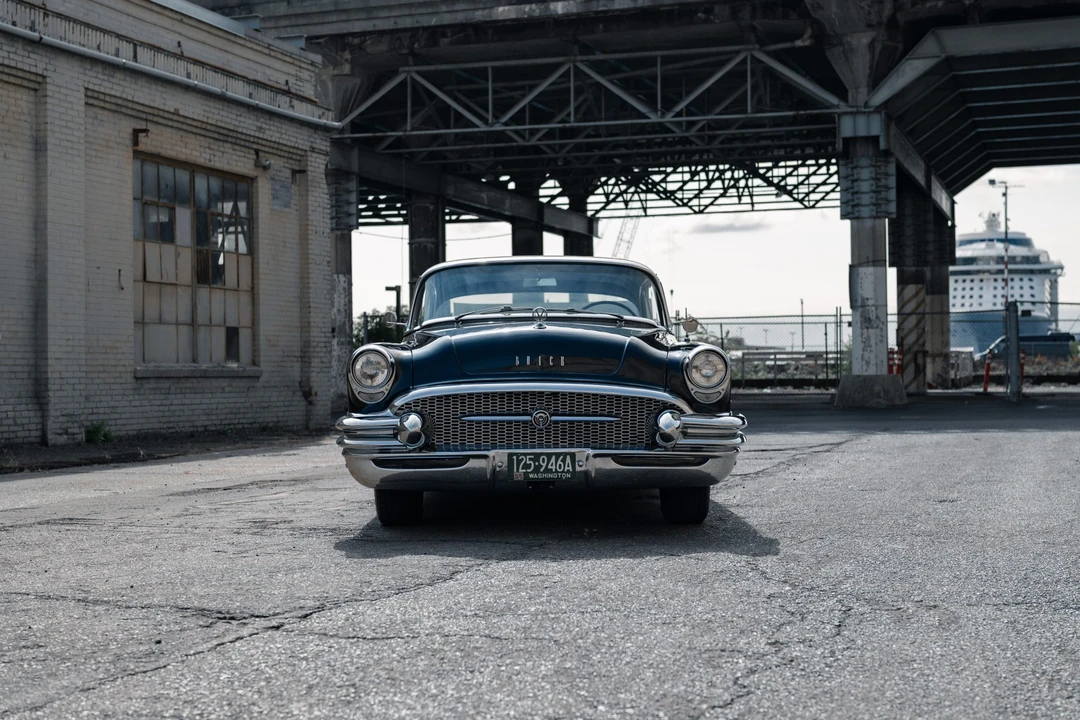 1955 Buick Super - Image 27 of 31