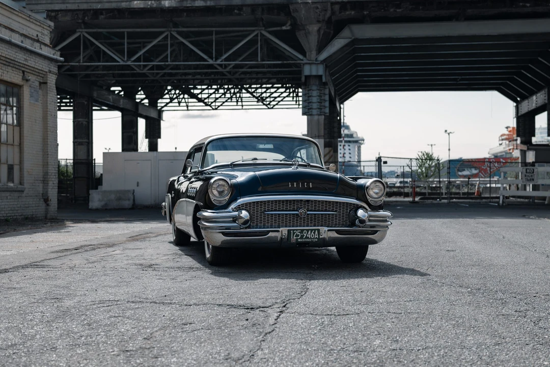 1955 Buick Super - Image 24 of 31