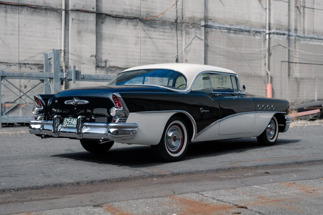 1955 Buick Super - Image 15 of 31