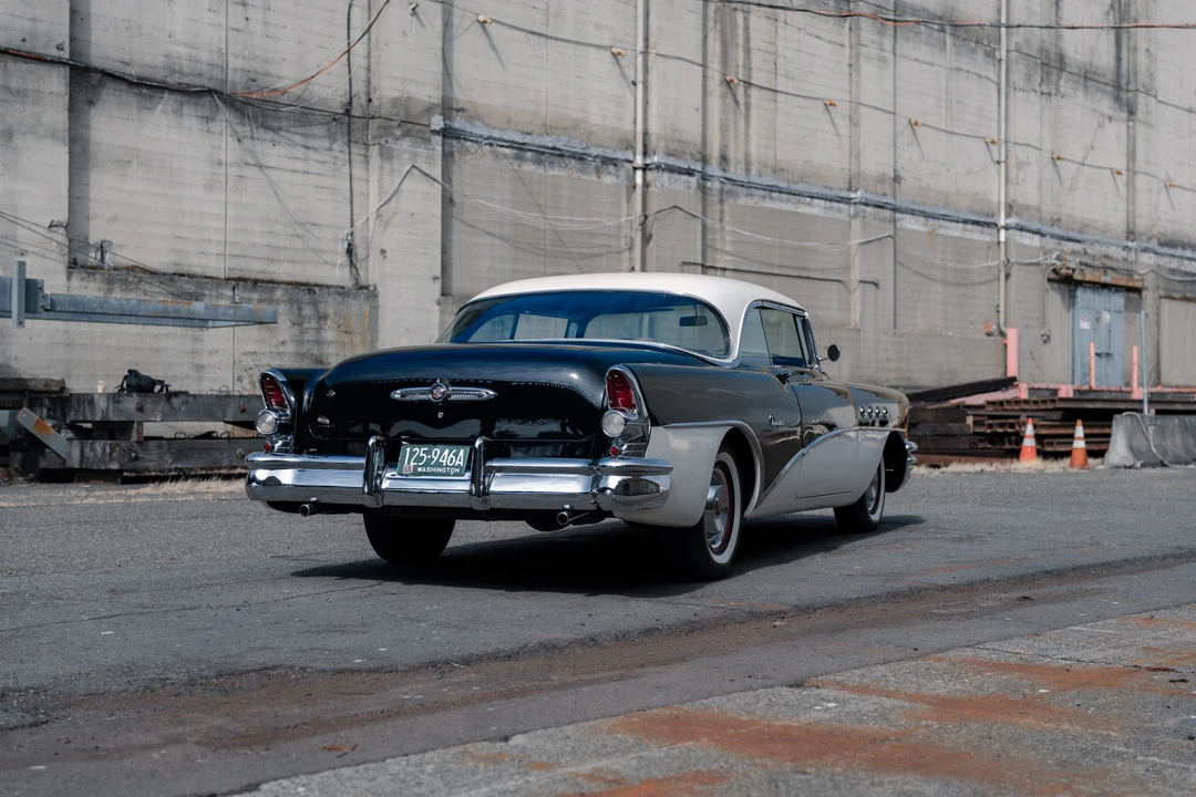 1955 Buick Super - Image 16 of 31