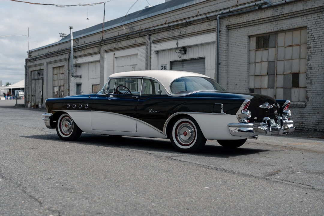 1955 Buick Super - Image 10 of 31