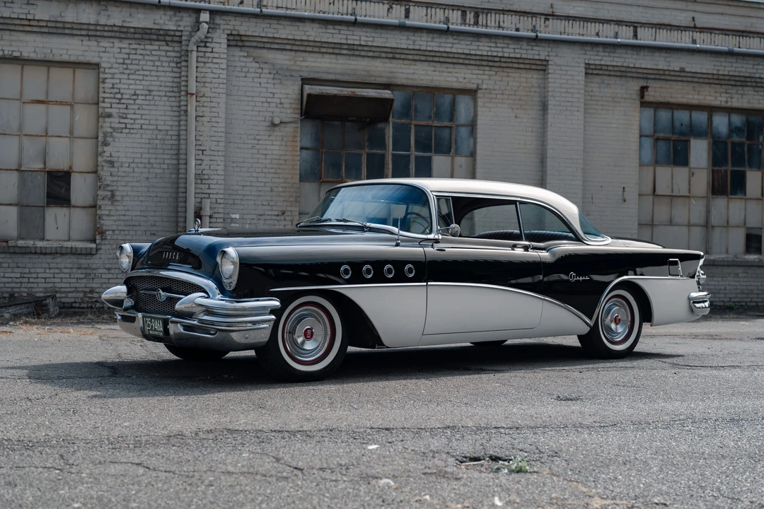 1955 Buick Super - Image 5 of 31
