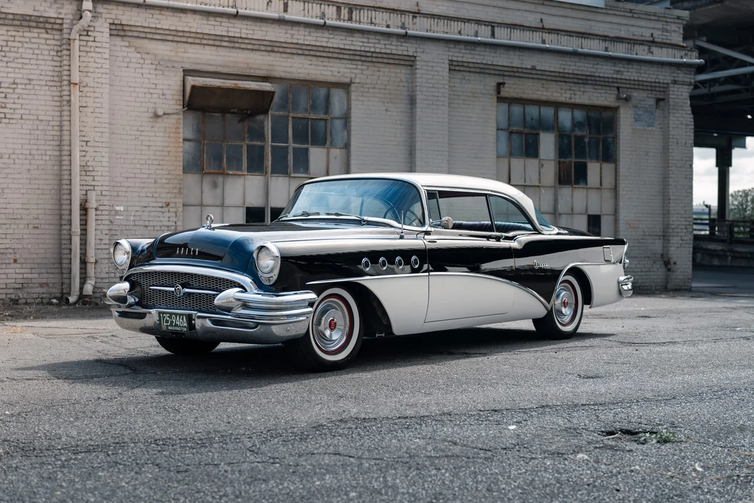 1955 Buick Super - Image 4 of 31