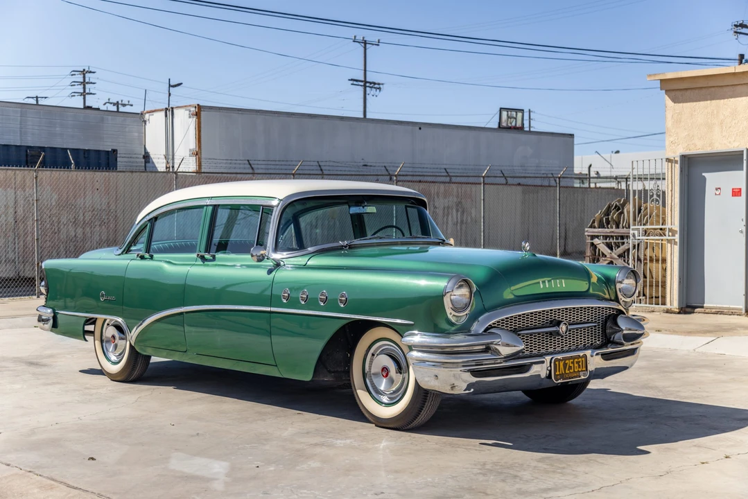 1955 Buick Super - Image 4 of 31