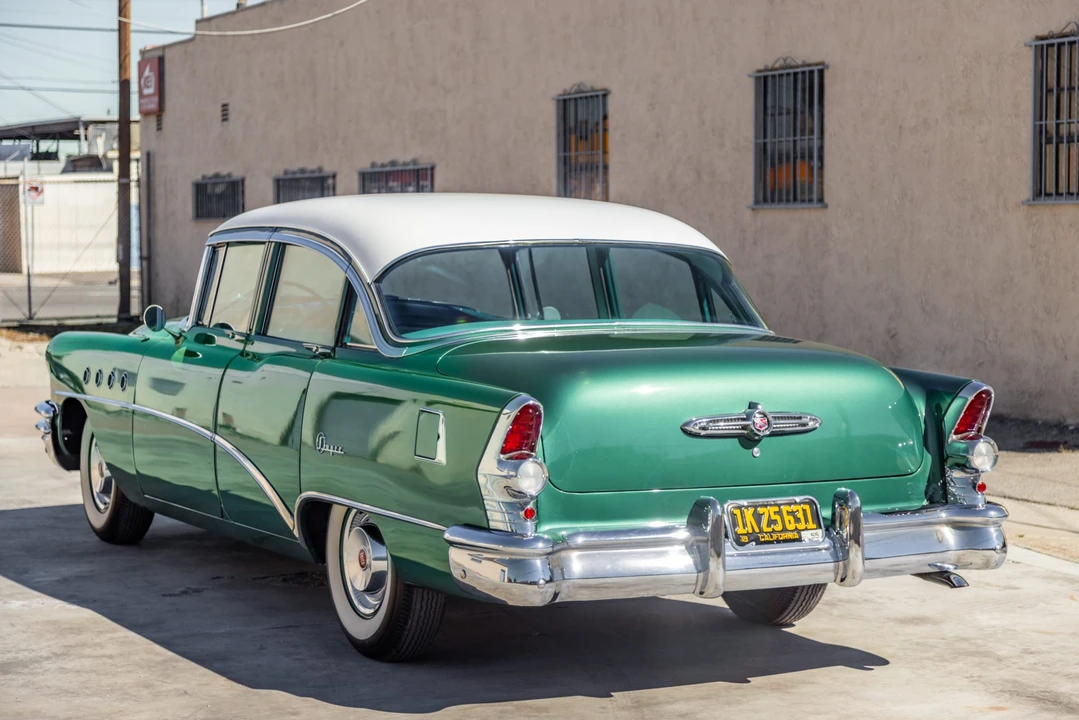 1955 Buick Super - Image 11 of 31