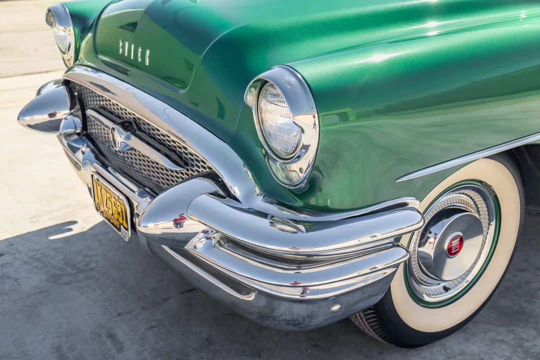 1955 Buick Super - Image 25 of 31