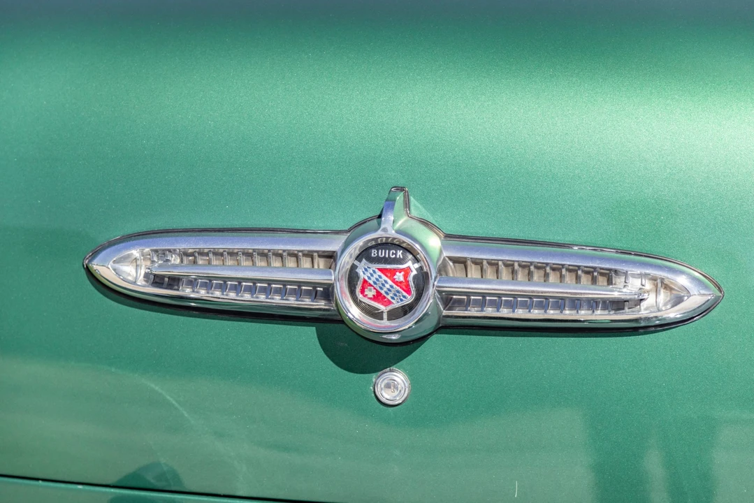 1955 Buick Super - Image 28 of 31