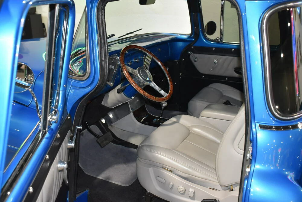 1955 Chevrolet Task Force - Image 4 of 5
