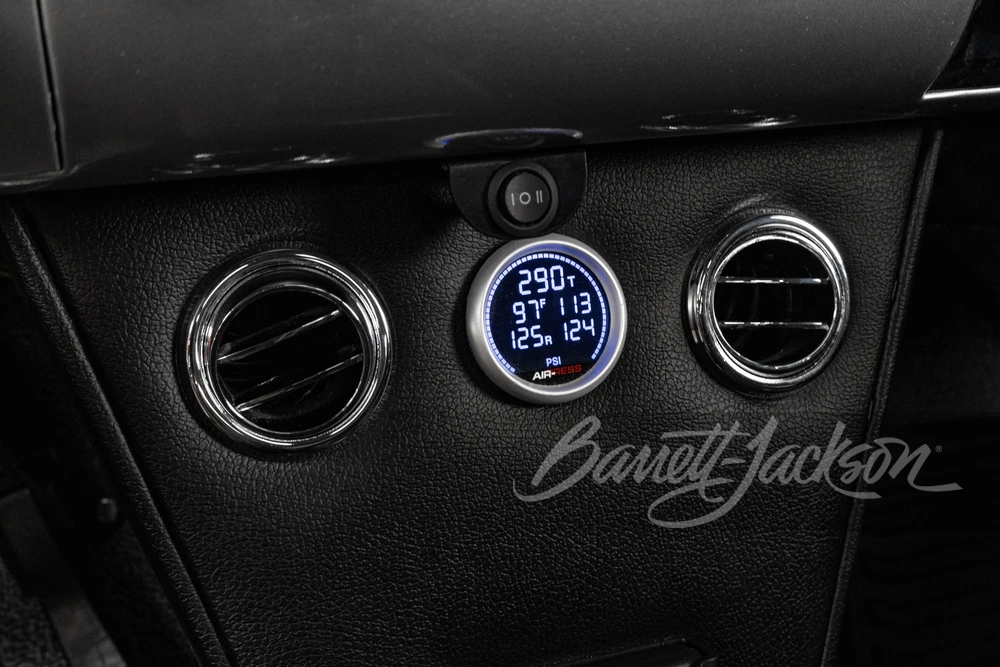1955 Chevrolet Task Force - Image 30 of 31