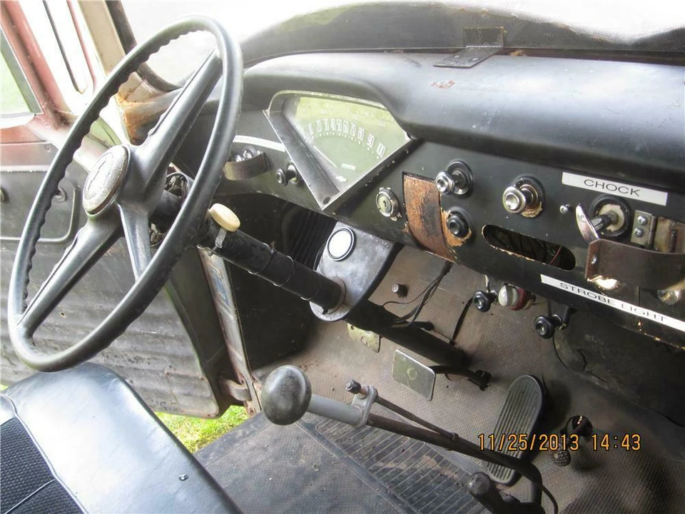 1955 Chevrolet Task Force - Image 2 of 3