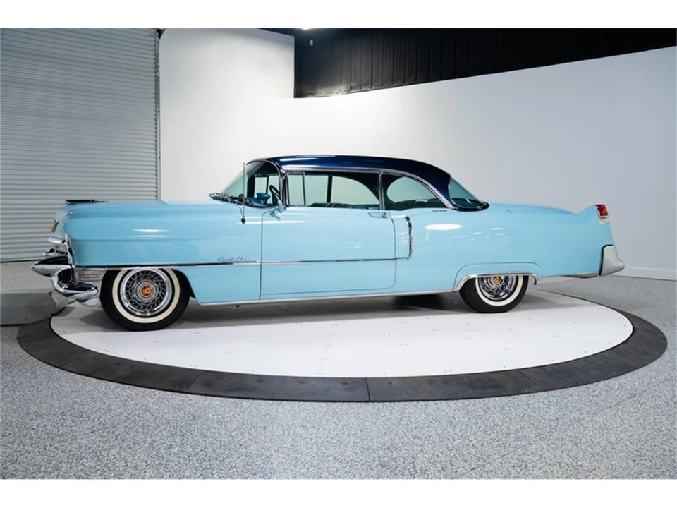 1955 Cadillac DeVille - Image 2 of 31