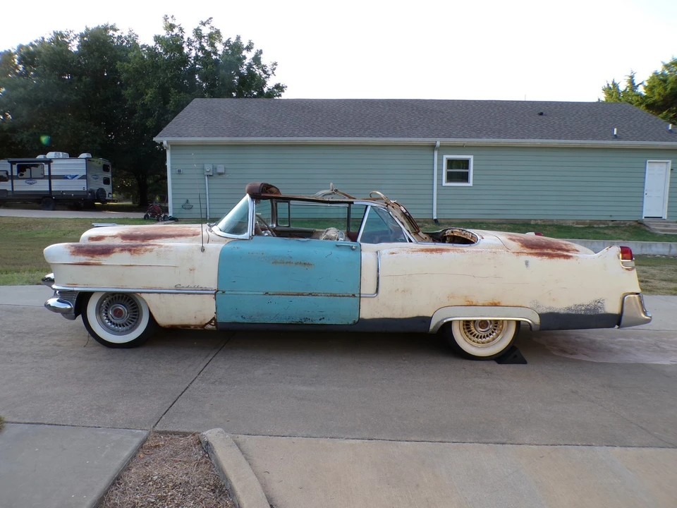 1955 Cadillac DeVille - Image 4 of 31