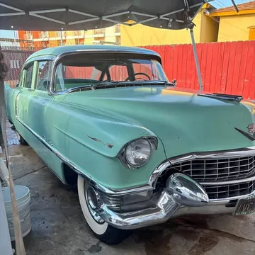 1955 Cadillac DeVille Sedan 4D