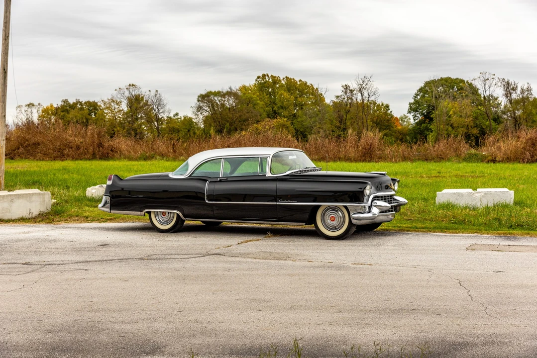 1955 Cadillac Series 62 3rd Gen - Image 9 of 31