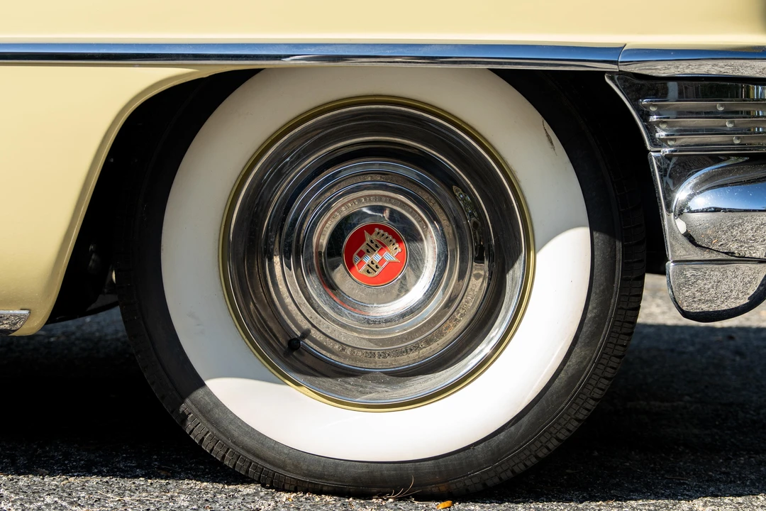 1955 Cadillac DeVille - Image 30 of 31