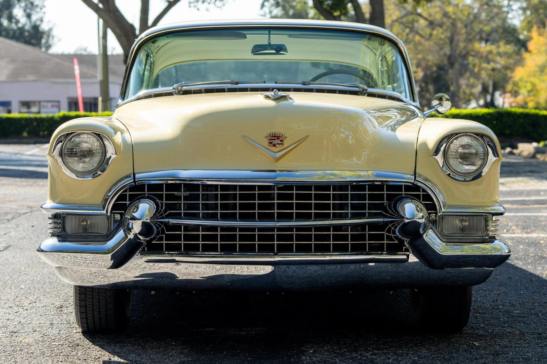 1955 Cadillac DeVille - Image 2 of 31