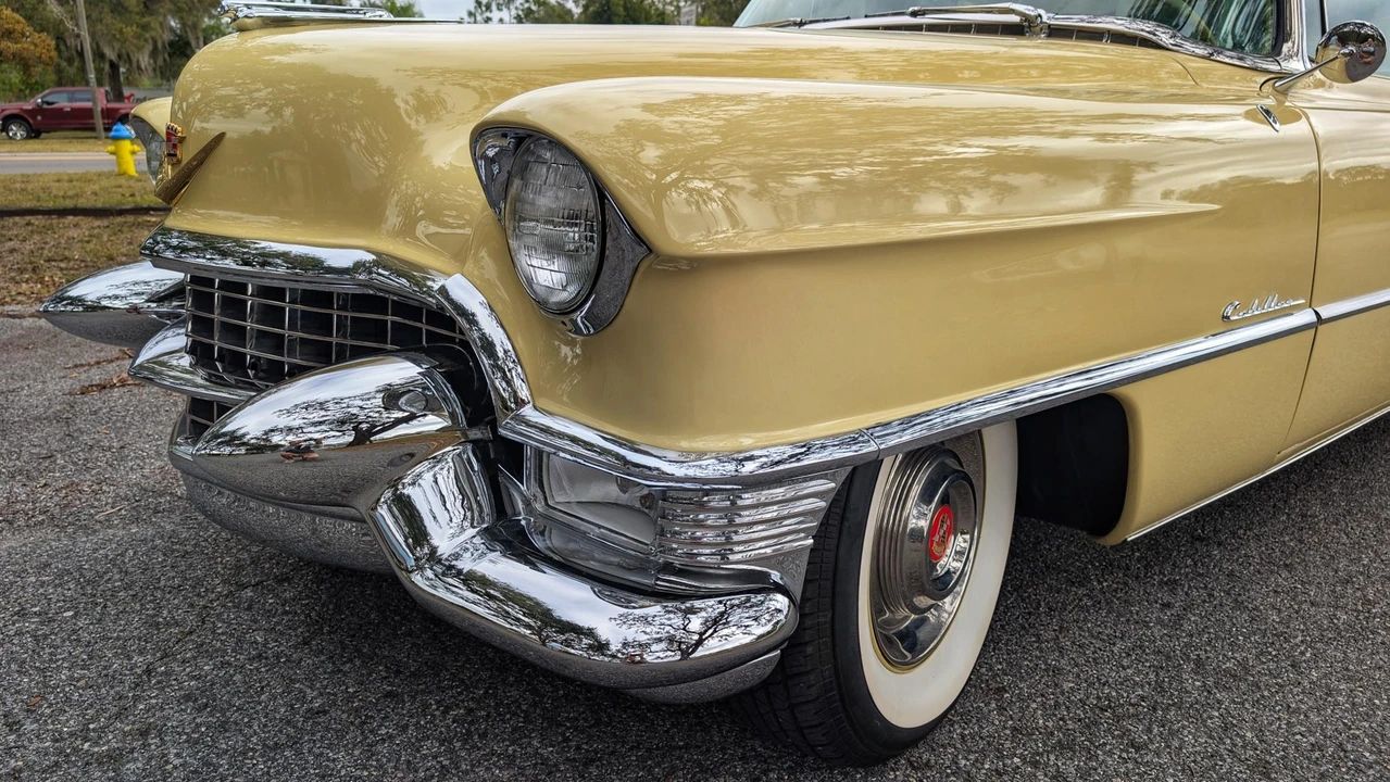 1955 Cadillac DeVille - Image 11 of 31