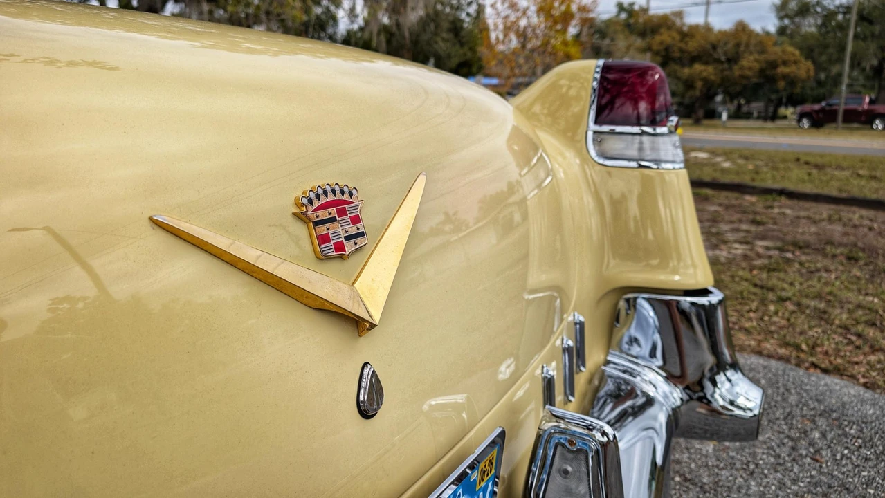 1955 Cadillac DeVille - Image 23 of 31