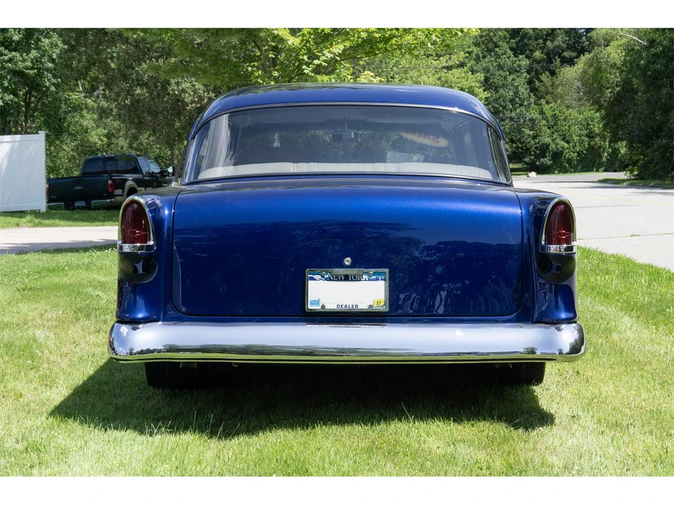 1955 Chevrolet Task Force - Image 5 of 21