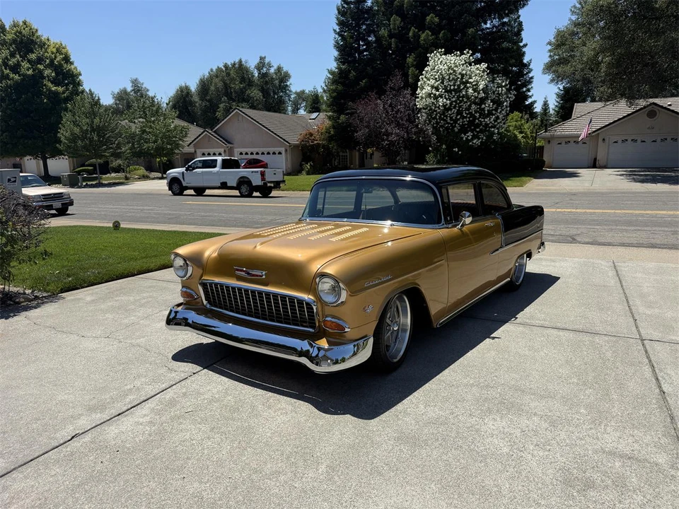1955 Chevrolet Tri-Five Bel Air Sedan & Wagon - Image 2 of 31