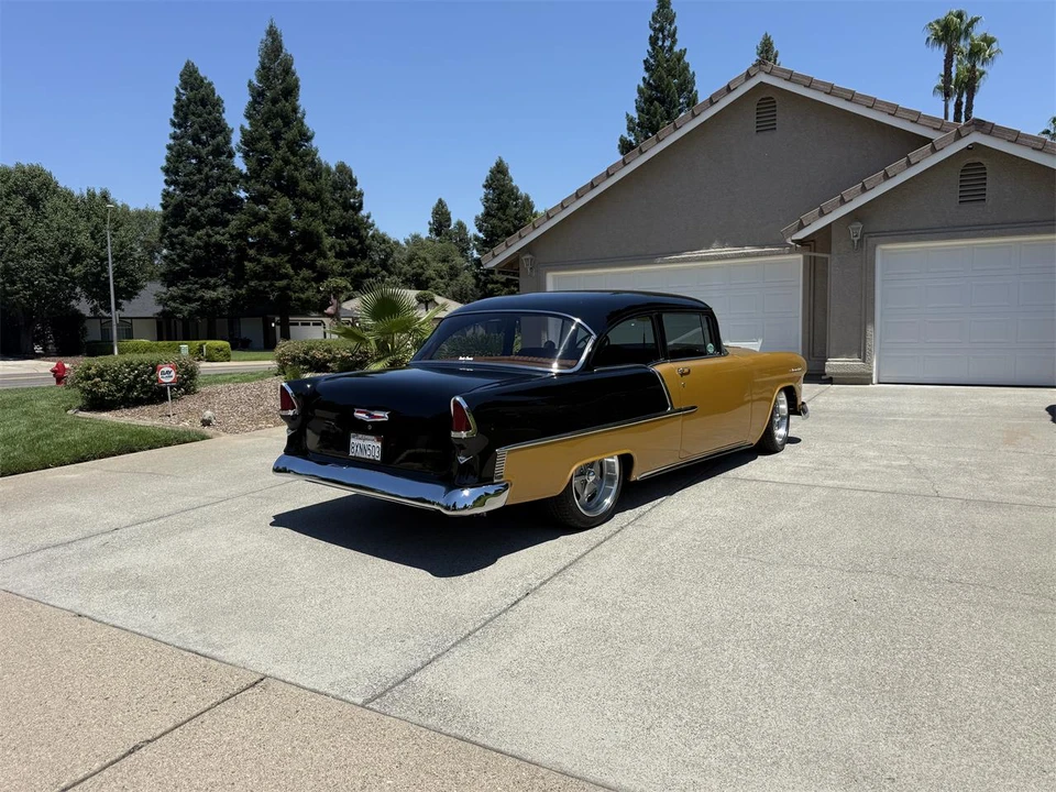 1955 Chevrolet Tri-Five Bel Air Sedan & Wagon - Image 7 of 31