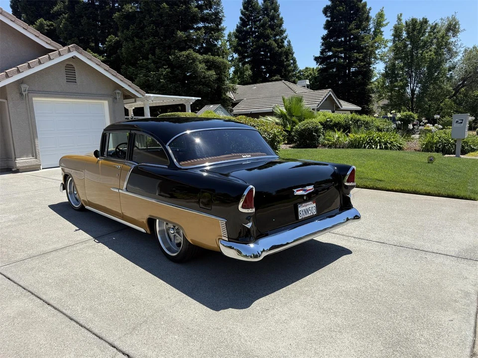 1955 Chevrolet Tri-Five Bel Air Sedan & Wagon - Image 9 of 31