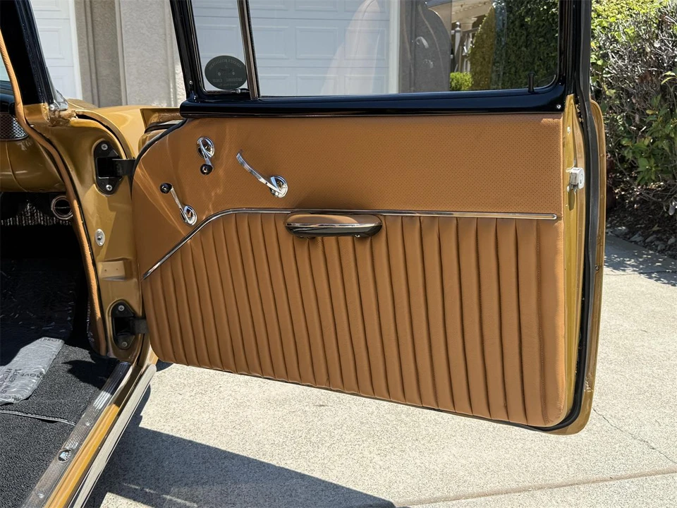 1955 Chevrolet Tri-Five Bel Air Sedan & Wagon - Image 27 of 31