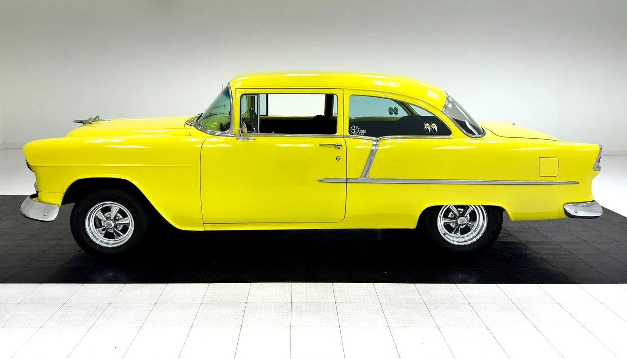 1955 Chevrolet Tri-Five Bel Air Sedan & Wagon - Image 2 of 31