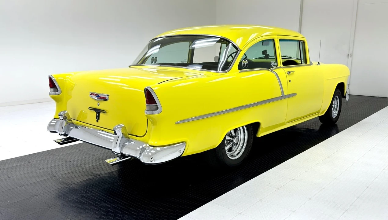 1955 Chevrolet Tri-Five Bel Air Sedan & Wagon - Image 5 of 31