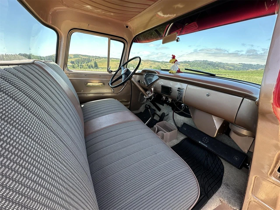 1955 Chevrolet Task Force - Image 22 of 28