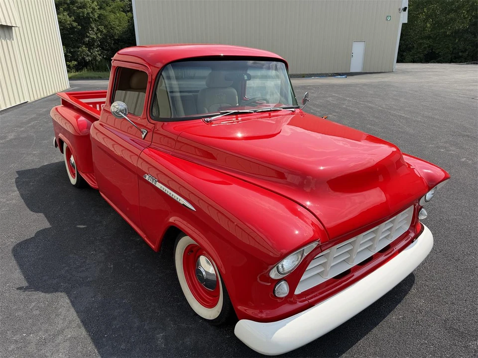 1955 Chevrolet Task Force - Image 10 of 31