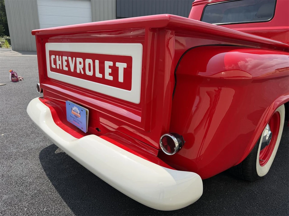 1955 Chevrolet Task Force - Image 18 of 31