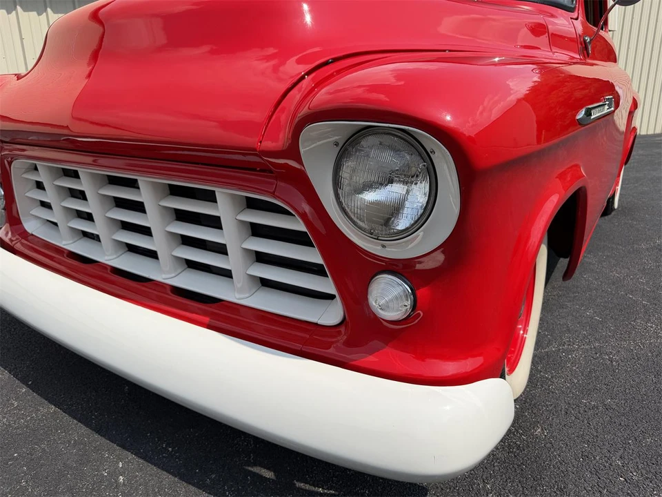 1955 Chevrolet Task Force - Image 26 of 31