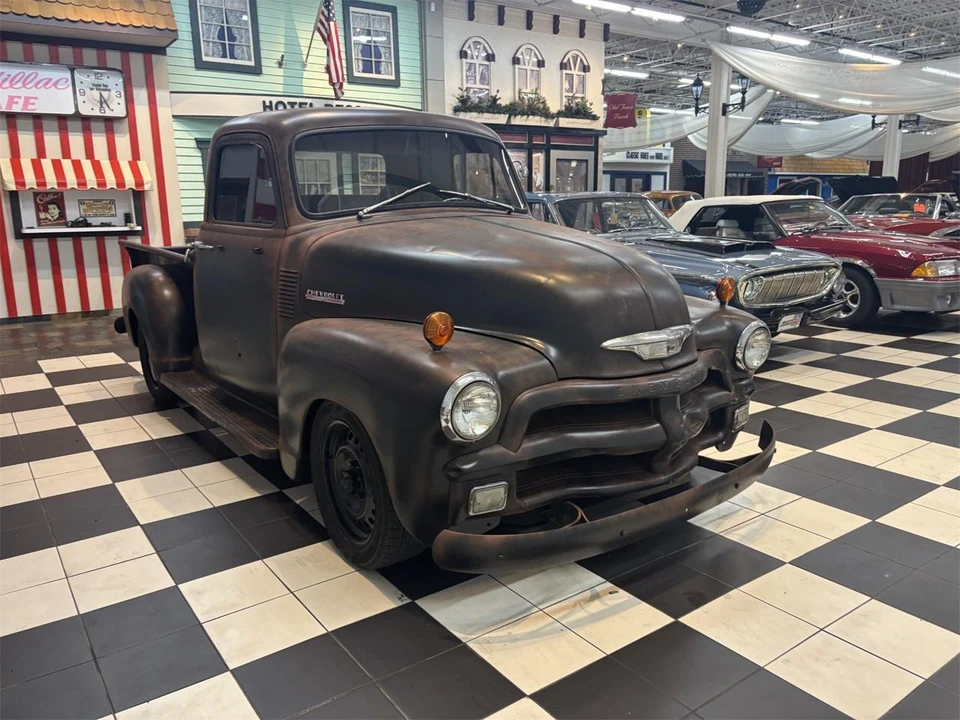 1955 Chevrolet Task Force - Image 10 of 31