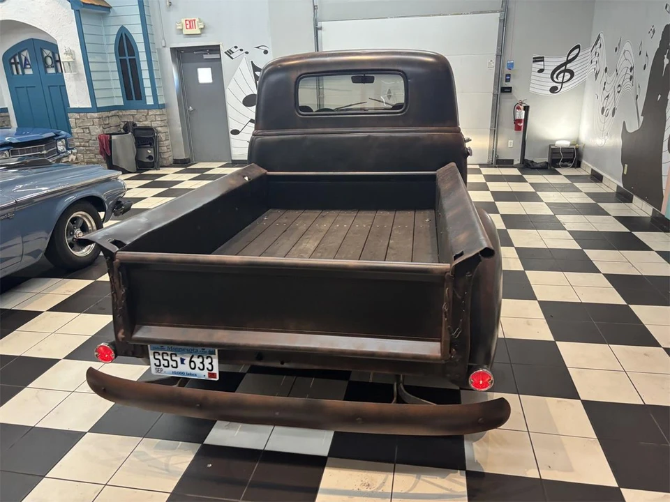 1955 Chevrolet Task Force - Image 22 of 31