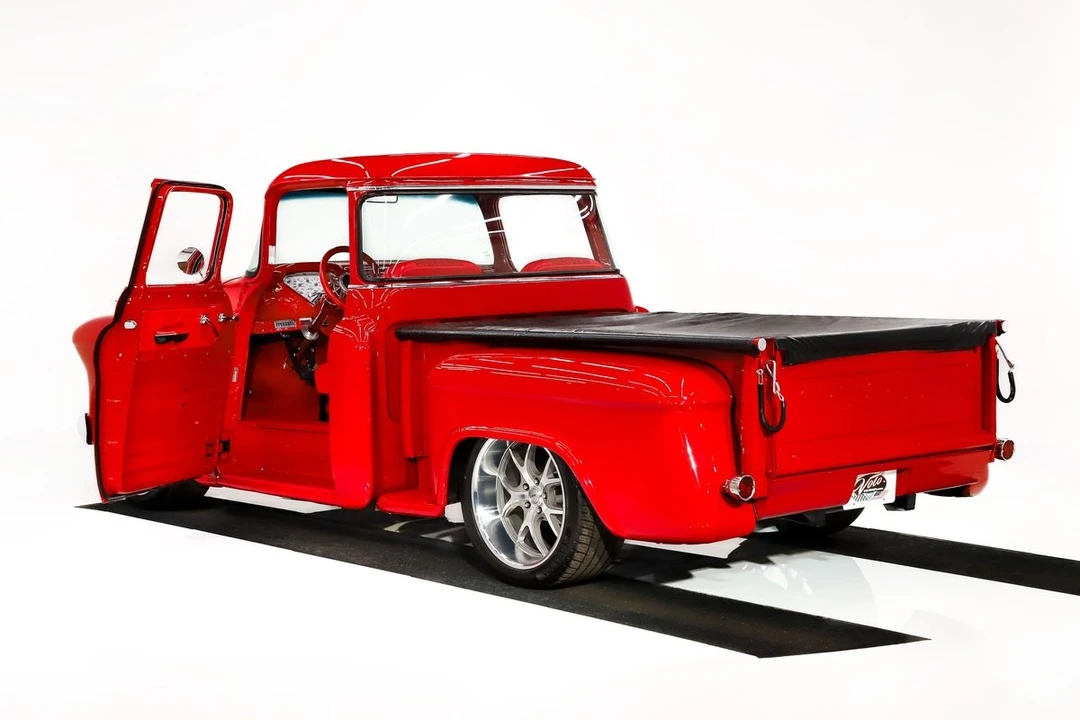 1955 Chevrolet Task Force - Image 28 of 31