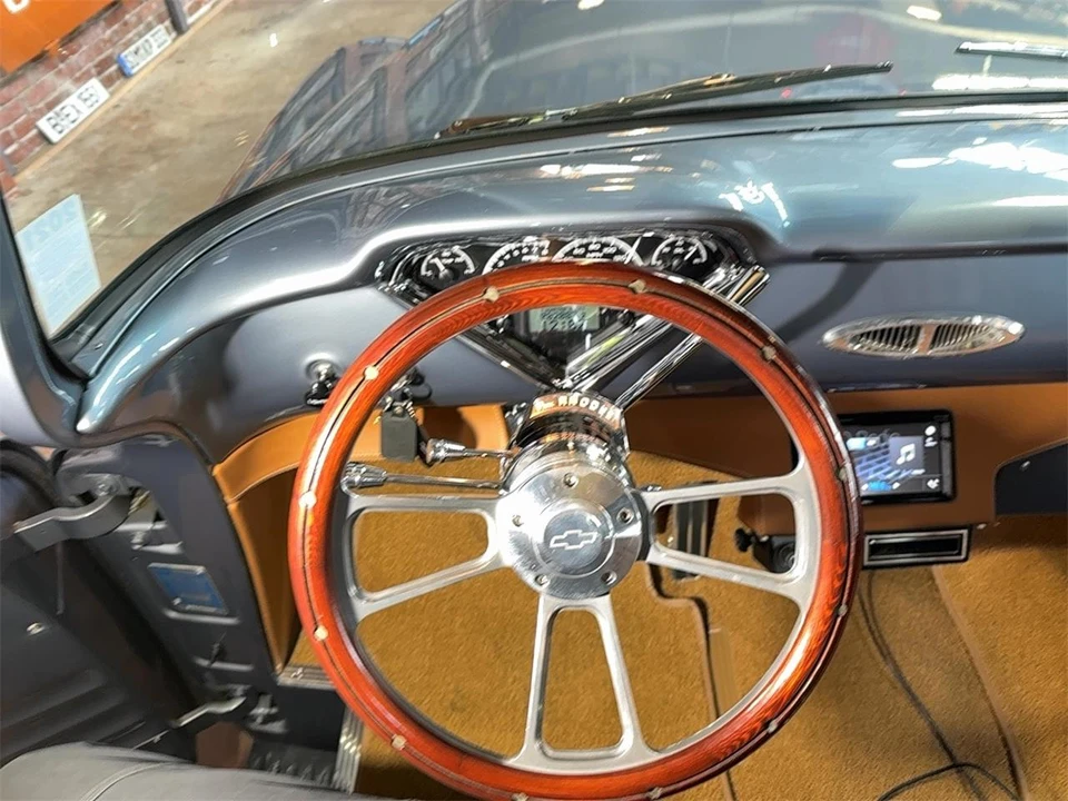 1955 Chevrolet Task Force - Image 17 of 31