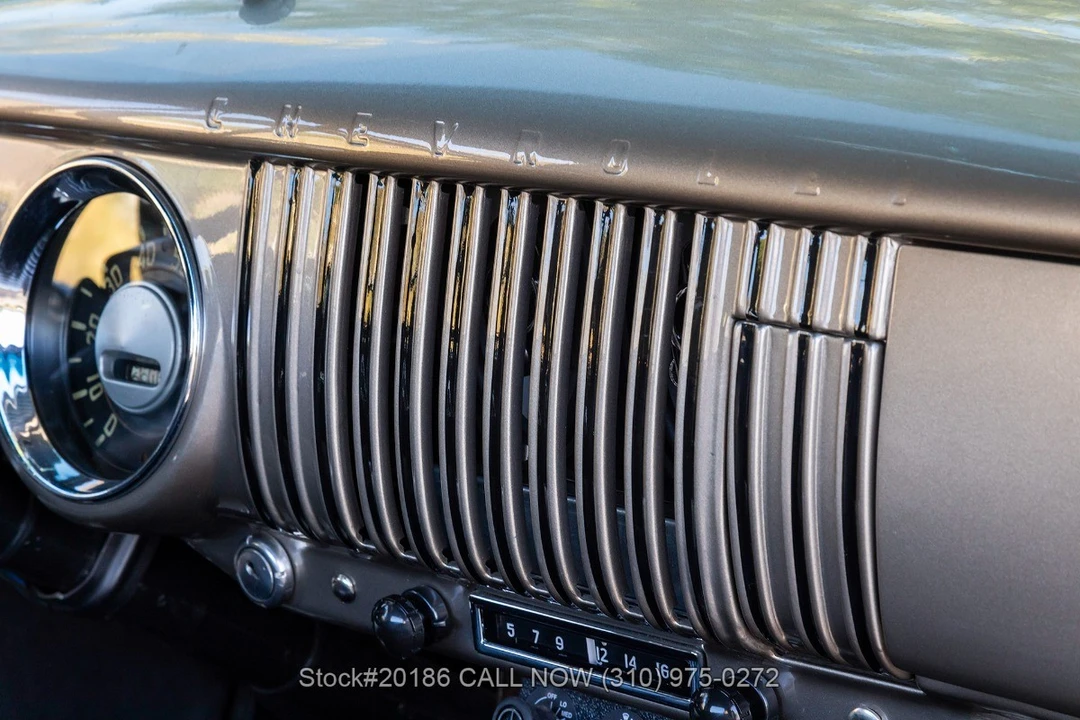 1955 Chevrolet Task Force - Image 25 of 31