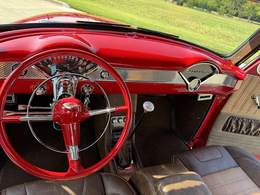 1955 Chevrolet Task Force - Image 26 of 31