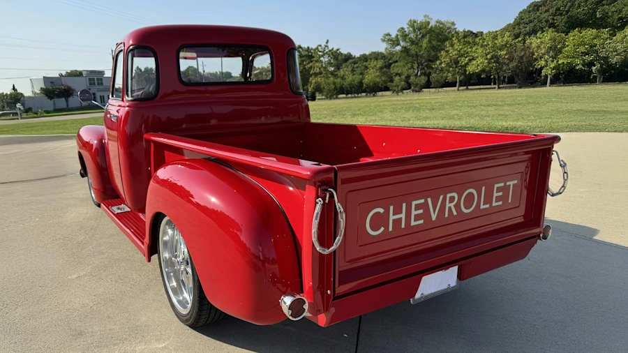 1955 Chevrolet Task Force - Image 15 of 31