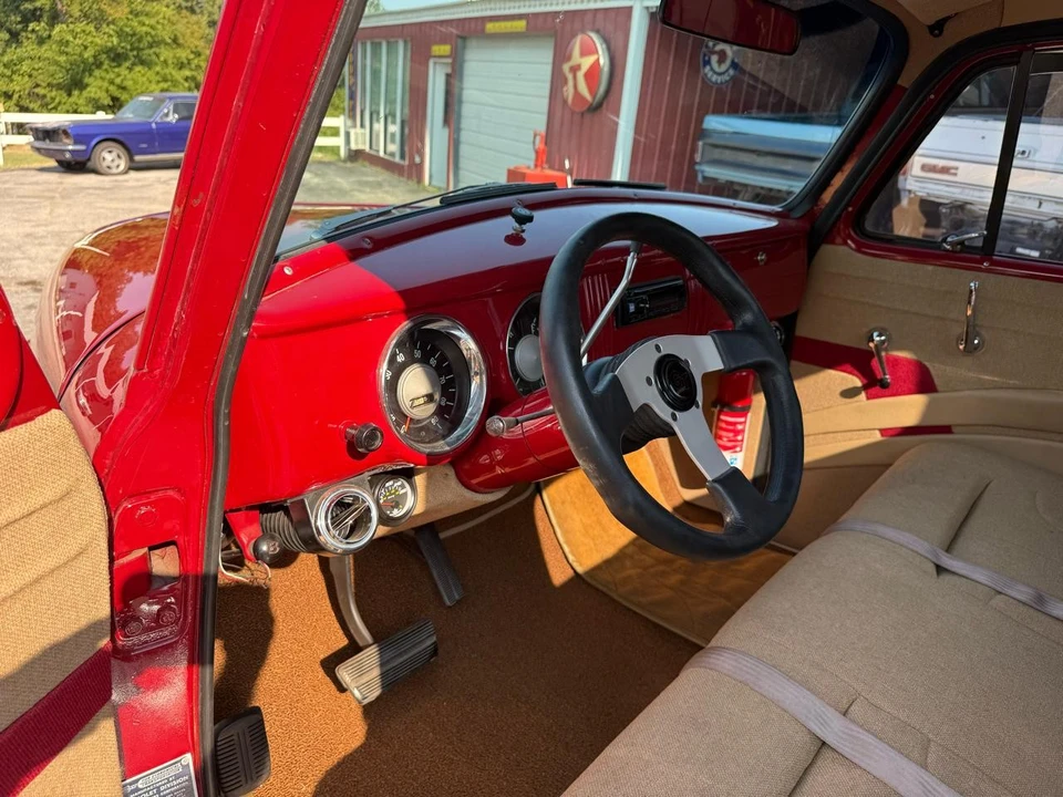 1955 Chevrolet Task Force - Image 23 of 31
