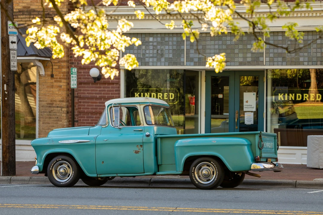 1955 Chevrolet Task Force - Image 25 of 31