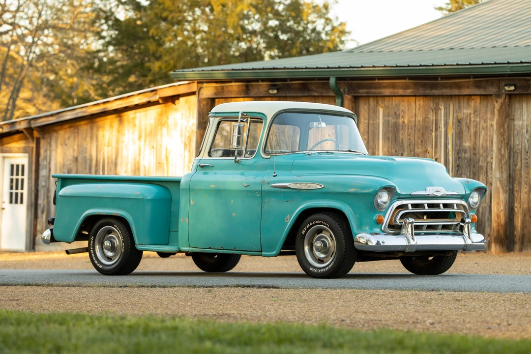 1955 Chevrolet Task Force - Image 17 of 31