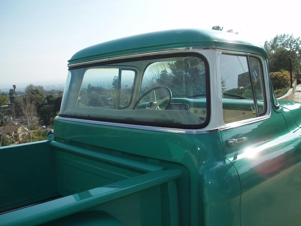 1955 Chevrolet Task Force - Image 24 of 31