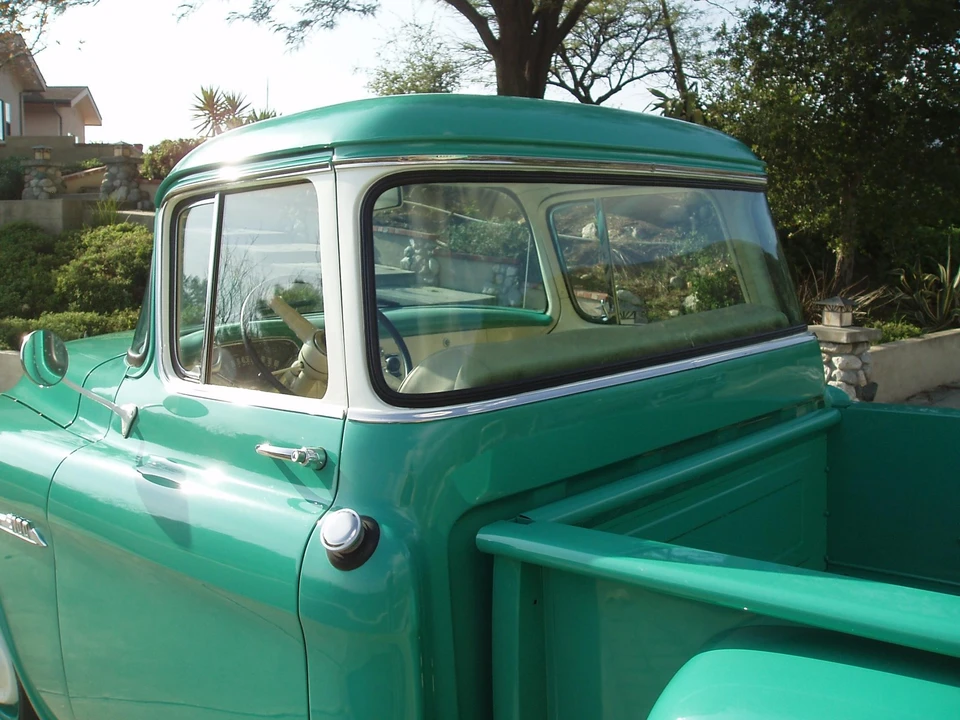 1955 Chevrolet Task Force - Image 22 of 31