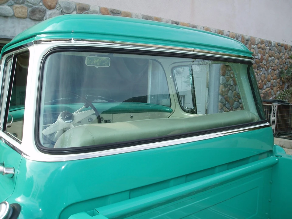 1955 Chevrolet Task Force - Image 23 of 31
